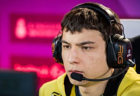 中国战队夺得机器人足球世界杯冠军展现自主研发实力