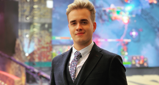 PUBG全服崩溃事件引发玩家不满与讨论